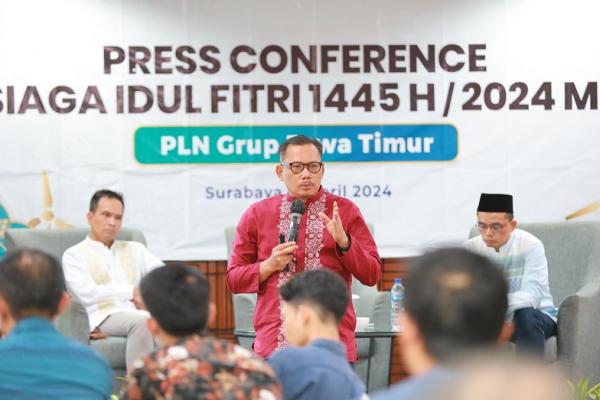 PT PLN (Persero) pastikan keandalan pasokan tenaga listrik mendukung kekhidmatan ibadah dan kelancaran mudik selama Idul Fitri 1445 H. General Manager PLN Unit Induk Distribusi (UID) Jawa Timur, Agus Kuswardoyo mengatakan sebanyak 4.782 personel disiagakan di 144 posko seluruh Jawa Timur pada masa siaga 3 - 18 April 2024. Hal ini disampaikan langsung dalam Press Conference yang digelar di Surabaya, Rabu (3/4).