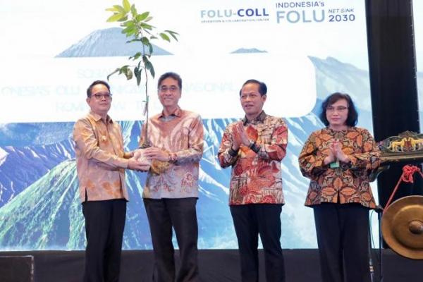 Penjabat Gubernur Jawa Timur Adhy Karyono memastikan action plan yang tengah disusun Pemprov Jatim dalam upaya pengendalian perubahan iklim dan pelestarian lingkungan mendukung Indonesia`s Forest and Other Land Use (FOLU) Net Sink 2030 bukan sekedar rencana kerja semata