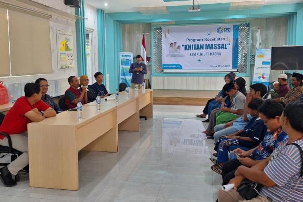 Hari Anak Nasional, PLN dan YBM Gelar Khitan Gratis Bagi Keluarga Kurang Mampu