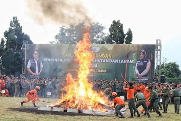  Apel Siaga Pengendalian Karhutla, Pj Gubernur Jatim Ajak Tingkatkan Kewaspadaan 