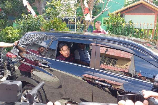 Wapres Hasil Pemilu 2024 Datangi Surabaya, Pantau Program Permakanan Bagi Anak Sekolah