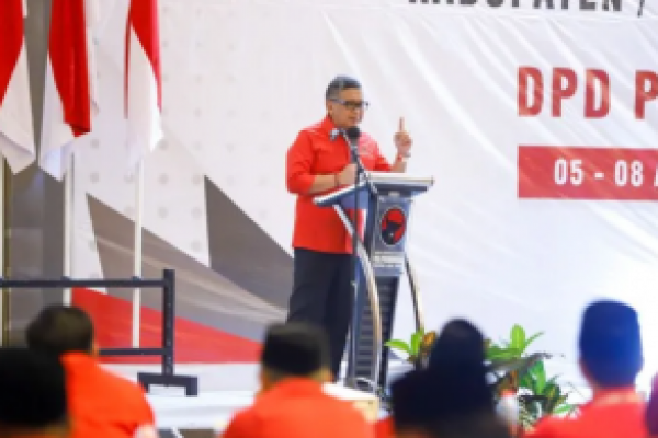 Megawati Ingatkan Caleg DPRD Terpilih PDIP Bekerja untuk Wong Cilik
