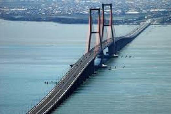 Kapan dan Siapa Perancang Jembatan Suramadu, Jawa Timur