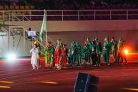 Defile kontingen Jawa Timur dalam Pekan Paralimpiade Nasional ( Papernas ) ke 17 yang berlangsung di Kota Solo ( Foto : Biro Adpim Pemprov Jatim )