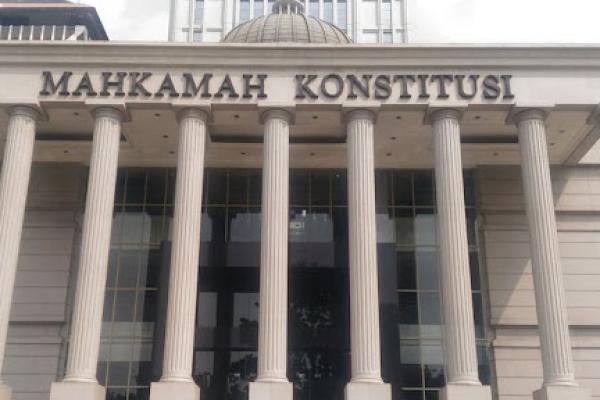 Sengketa Pilkada, Risma-Gus Hans Minta Pemungutan Suara Ulang