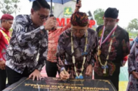 Menteri Kebudayaan Fadli Zon meresmikan Monumen Keris Aria Wiraraja di Kabupaten Sumenep, Jawa Timur, Kamis (30/1/2025).